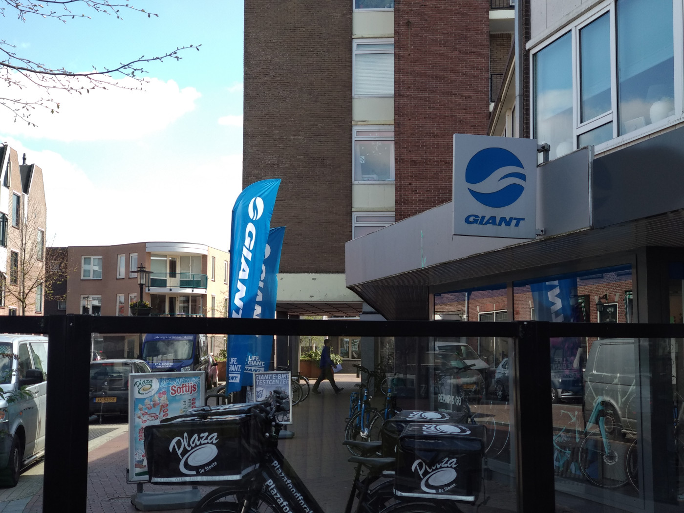 Giant bike store in Lisse